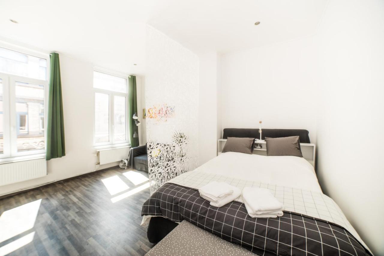 City Centre Hidden Gem! Apartment For Up To 3 People Brussel Bagian luar foto