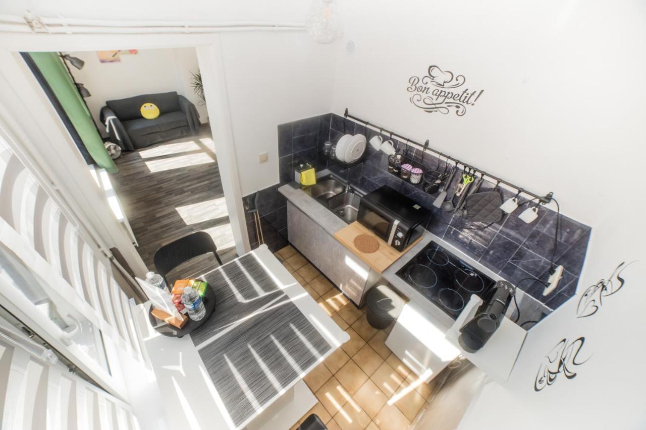 City Centre Hidden Gem! Apartment For Up To 3 People Brussel Bagian luar foto