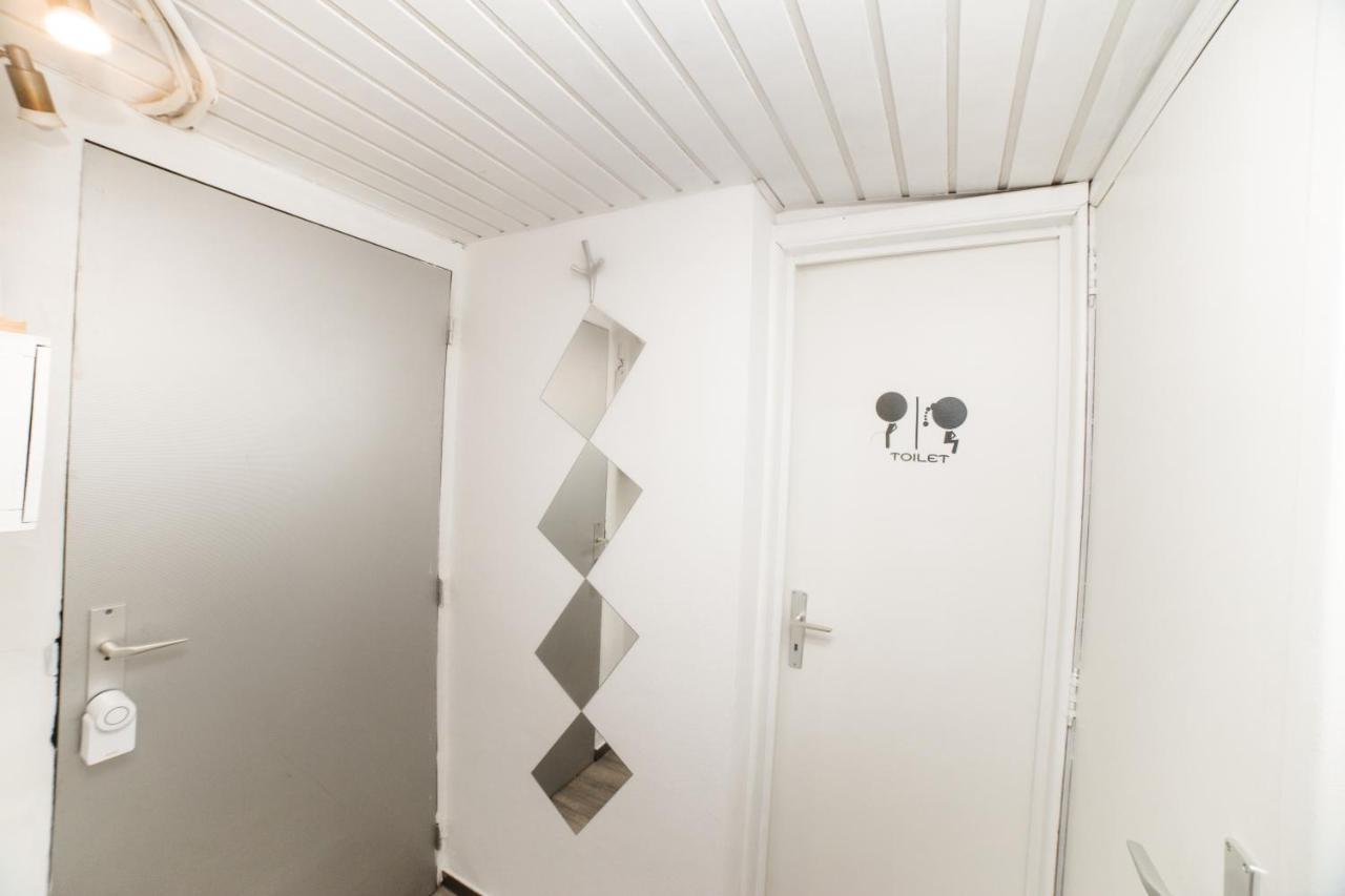 City Centre Hidden Gem! Apartment For Up To 3 People Brussel Bagian luar foto